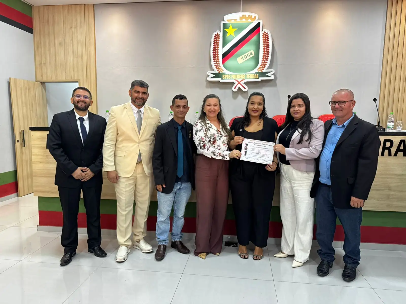 Câmara Municipal de Esperantinópolis concede Título de Cidadã Esperantinopense à Juíza Lorena Plácido